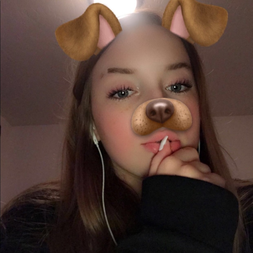 Meet your Posher, Ashley